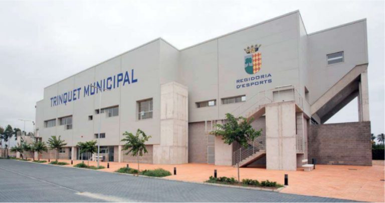 Oliva rep una subvenció per a reformar el Trinquet Municipal Oliva rep una subvenció per a reformar el Trinquet Municipal